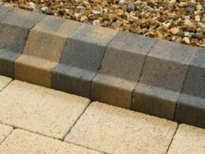 KL Block Paving Kerbs in Bracken